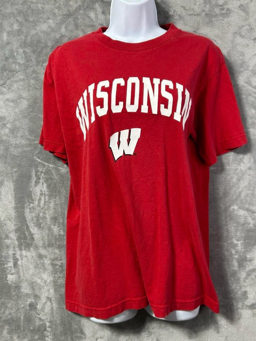 Colosseum Wisconsin Badgers T Shirt Mens Medium Red Motion W Graphic